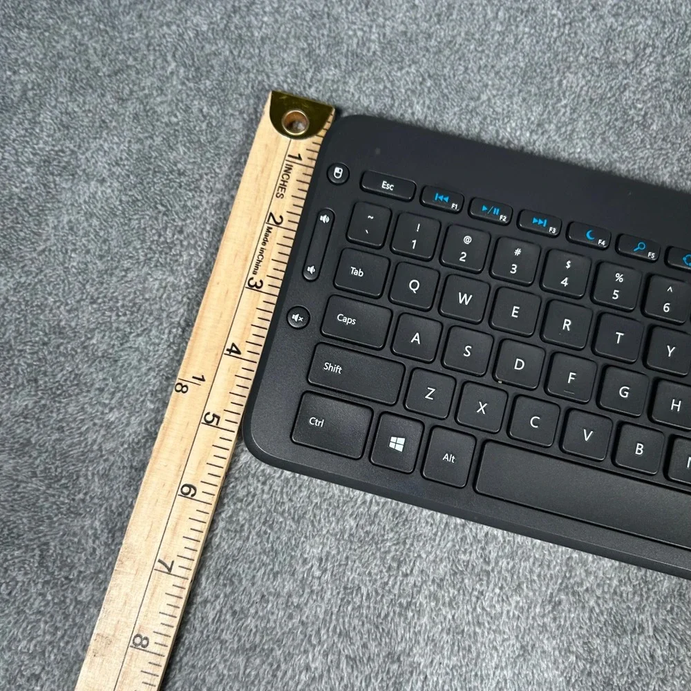 Microsoft All-in-One Media Keyboard Wireless N9Z-00001 Black Trackpad Tested